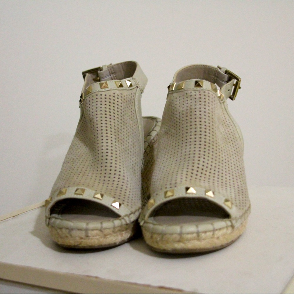 Heels (Wedges)
